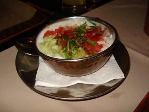 Şangay - Bakhura Hint Restoranı - Acıyı alan yoğurdumsu